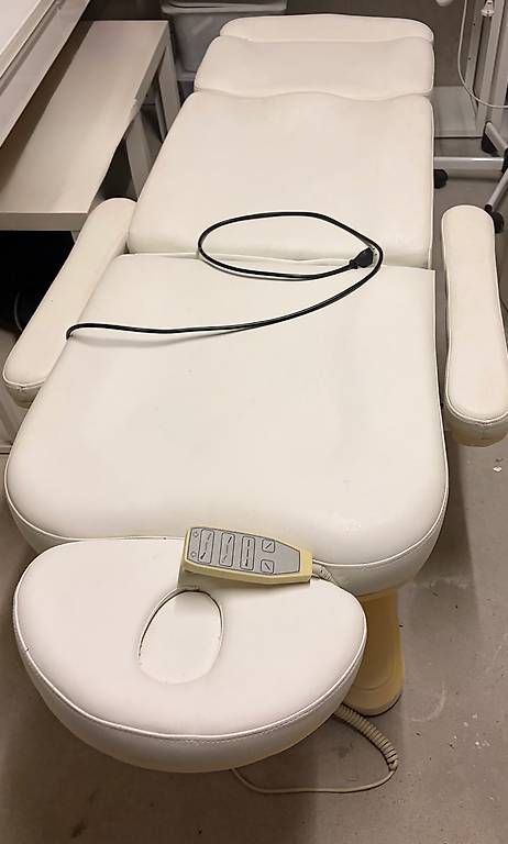Sedie a sdraio: Elektronische Liege  – Usato da Winterthur venduto da lau_spc7