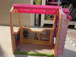 Barbie Pferdestall, mit Zubehör