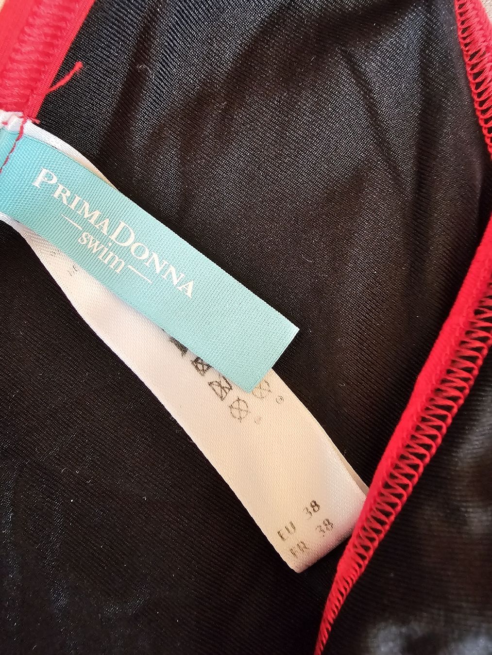 Costumi da bagno & Bikini: Bikini rot PrimaDonna Grösse 38  – Usato da Bütschwil venduto da Taranabo 2