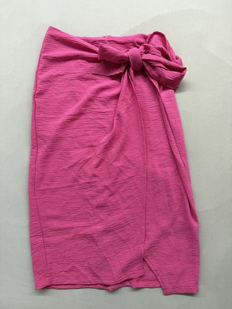 Jupe rose avec fente taille M bon état
