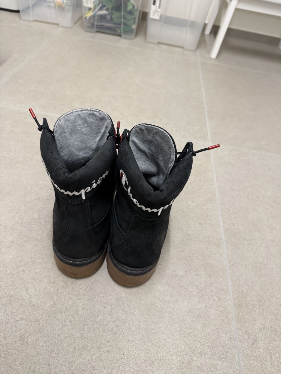 Timberland Scarpe da uomo: Timberland Boots Schwarz 41.5 – Nuovo (secondo la descrizione) da Stalden (Sarnen) venduto da nicoemmenbronx 2
