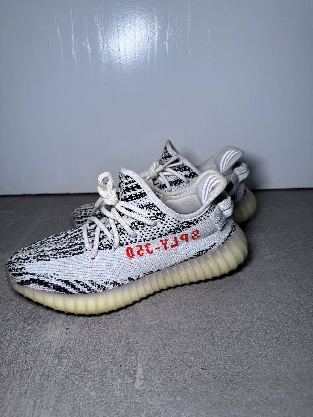 Adidas Scarpe da uomo: Yeezy Boost 350 V2 Zebra – Usato da Muraz (Collombey) venduto da k.lr 2