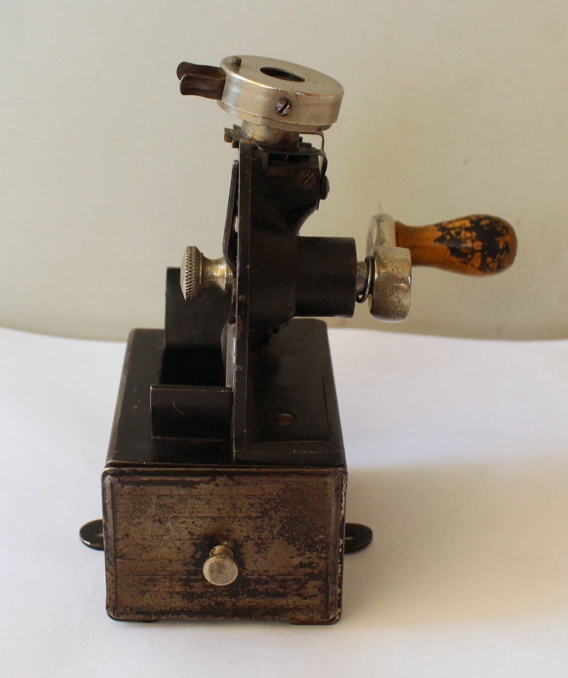 Spitzer: Rare Historische Bleistift Spitzer Spitzmaschine Multiplex – Gebraucht aus Zürich von Auctionata 3