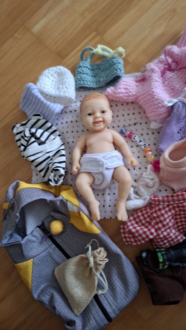 Bambole: Kleine Silikonpuppe – Usato da Rotkreuz venduto da jud_7jrb 4
