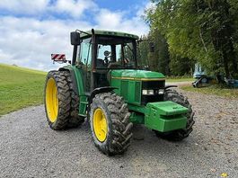 John Deere 6400