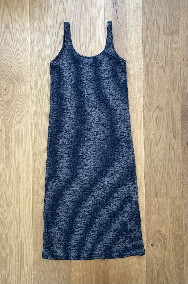Kleider: Sommer Strickkleid - Grau meliert - Reserved, Gr. S – Neu (gemäss Beschreibung) aus Hinwil von crn139