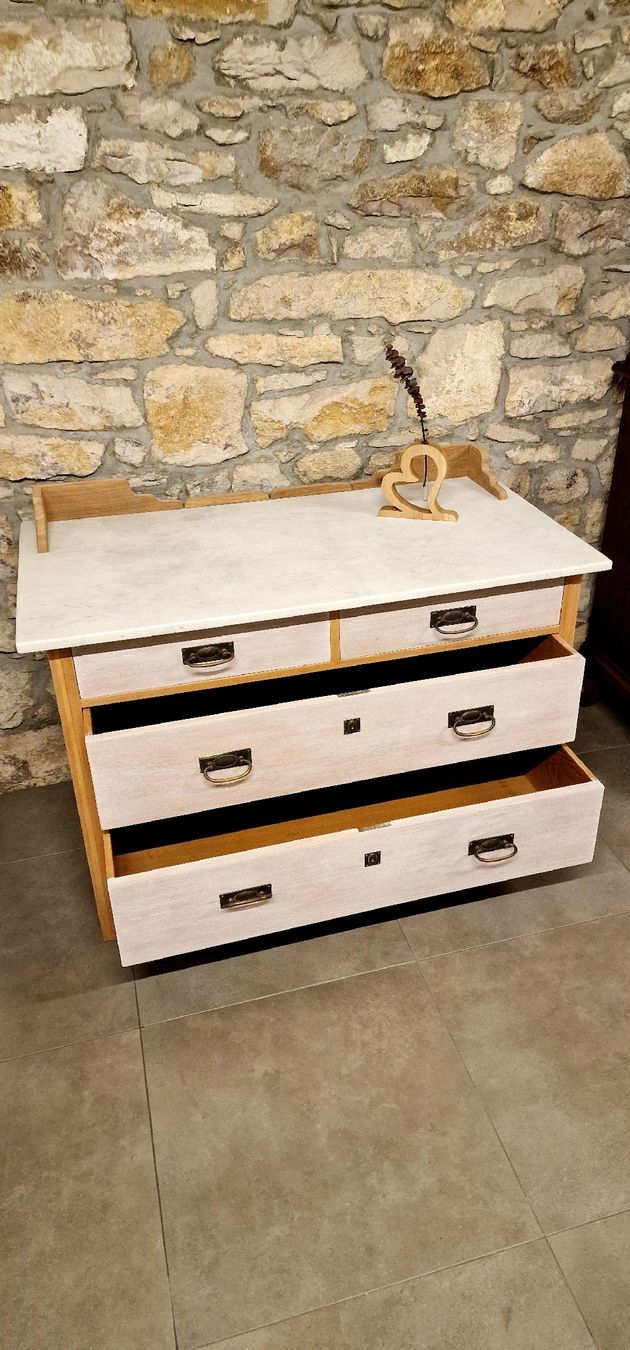 Kommoden: Kommode aus Eiche mit Marmorplatte. Restauriert. Top – Gebraucht aus Grellingen von syl_t5wm 6