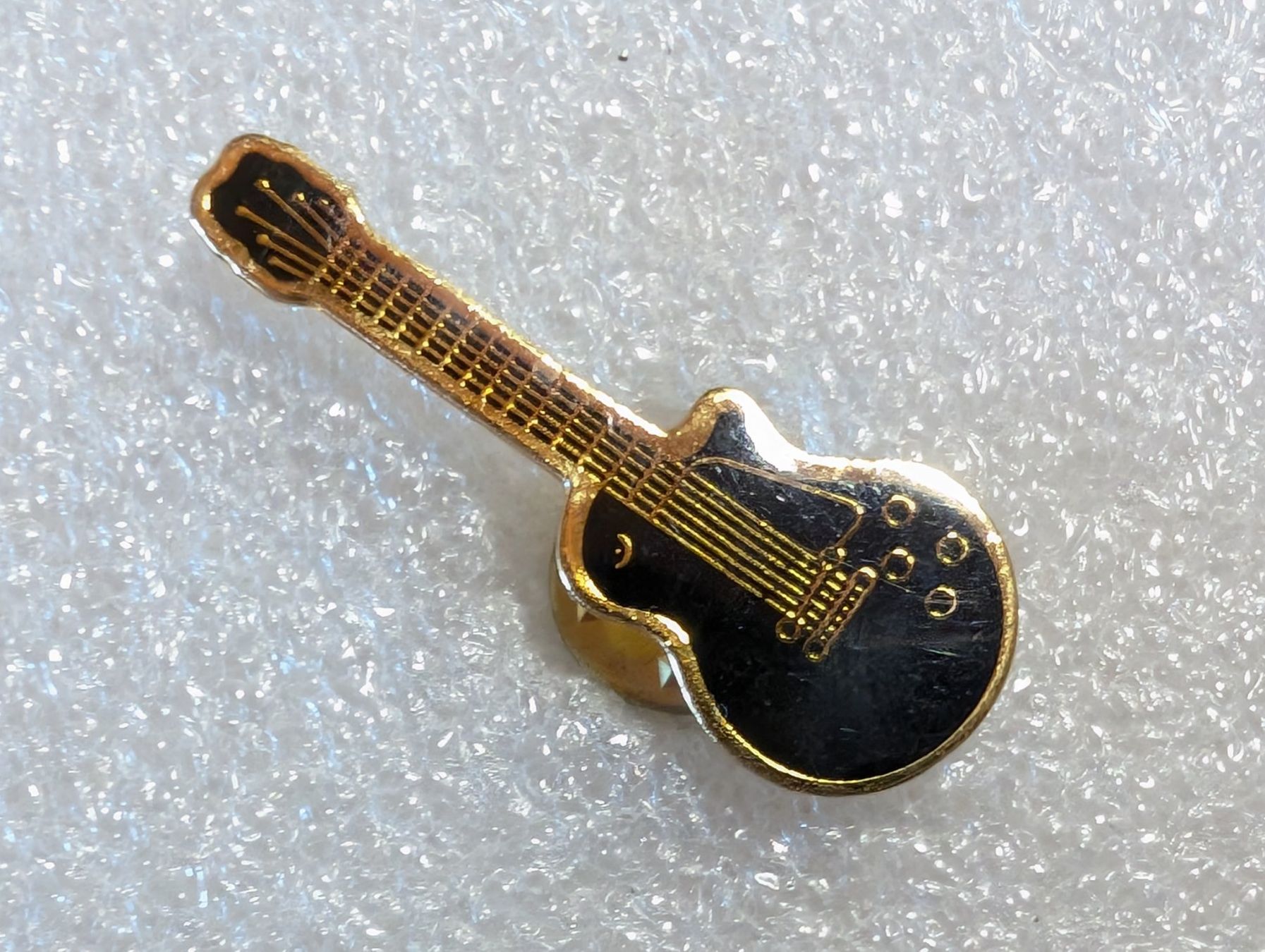 Placchette & Badge: Ansteckpin 287: Gitarre – Usato da Oppligen venduto da Pin-Fall-Shop