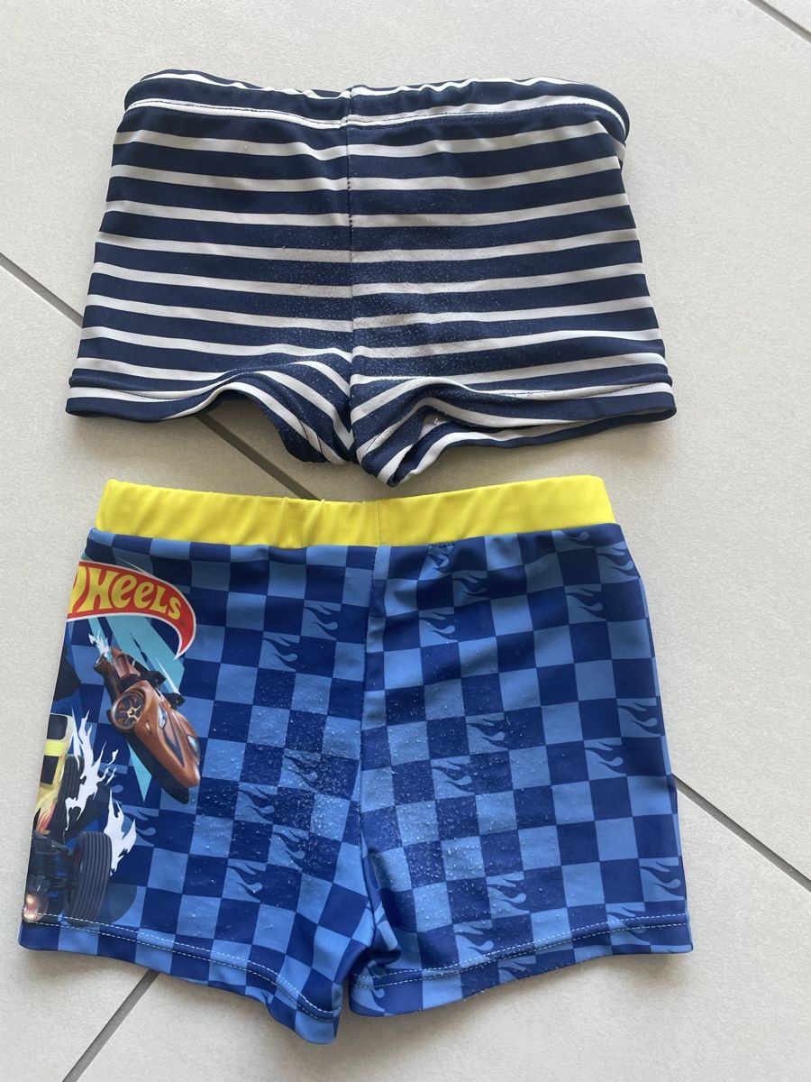 Costumi da bagno: Zwei Badehosen 92/98 – Usato da Rüti ZH venduto da kar_xx9l 1