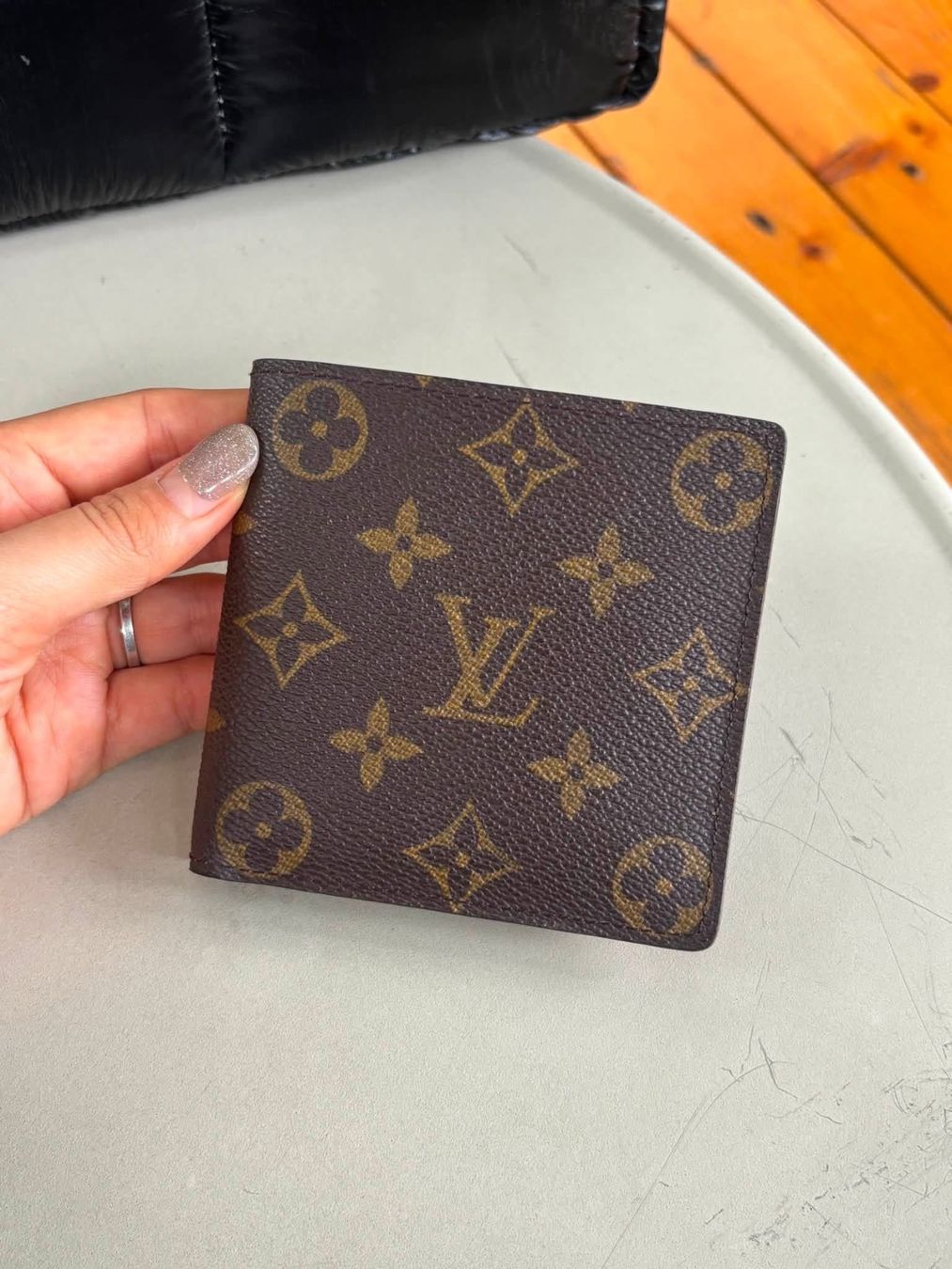 Louis Vuitton Portefeuilles: Louis Vuitton Marco Men's Wallet – D'occasion à Buch am Irchel par Pukpan_99 1