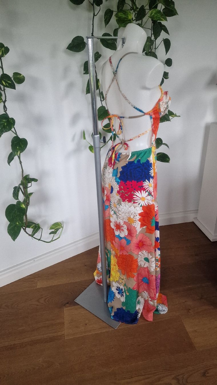 Kleider: Sommerkleid mit Blumenmuster, Gr. S - – Neu (gemäss Beschreibung) aus Wald ZH von Cjp 2