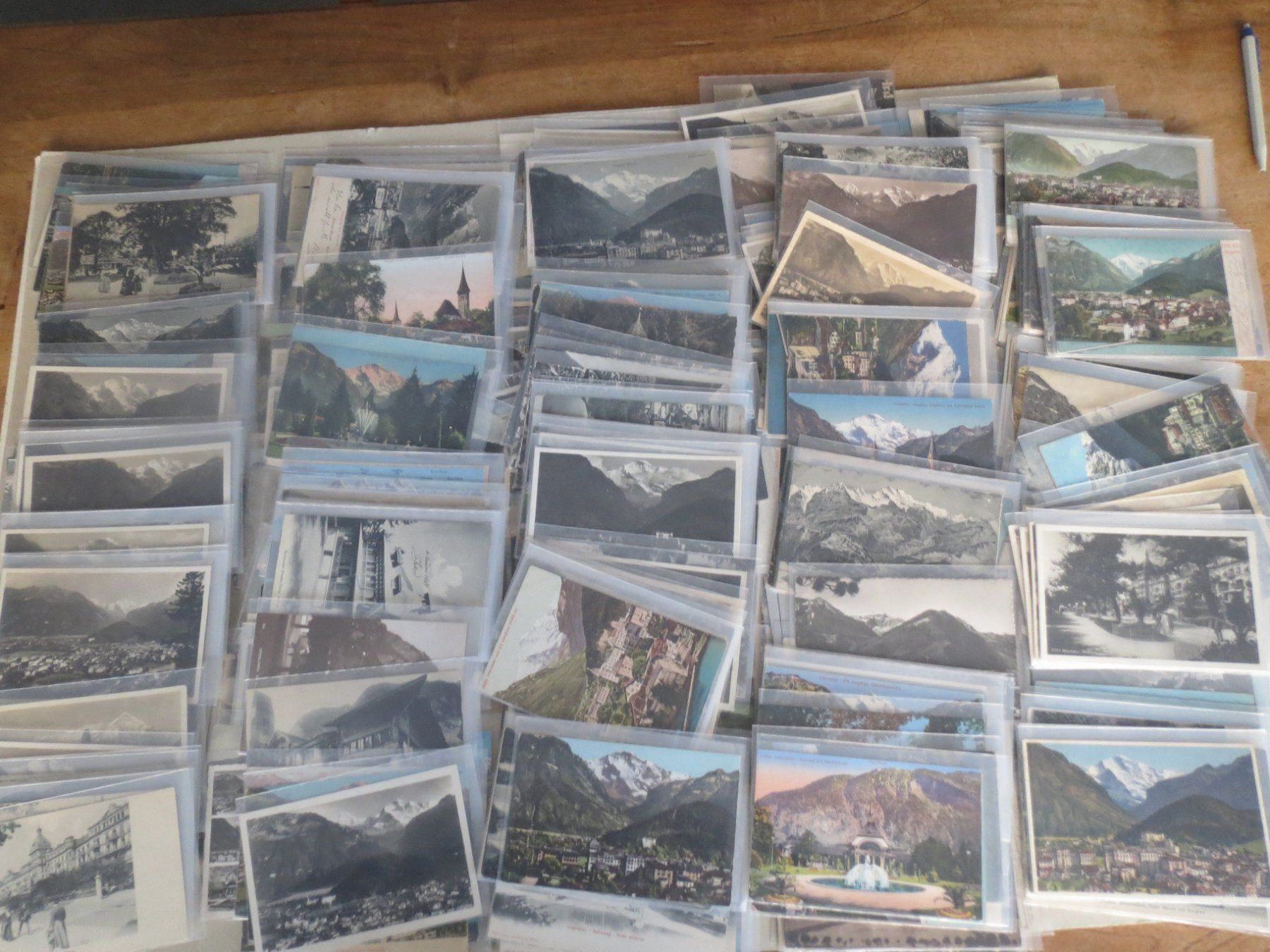 Cartoline postali: Interlaken, etwa 450 alte Ansichtskarten – Usato da Tagelswangen venduto da Miski 2