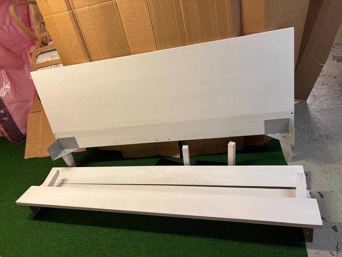 Letti: Holz Bettgestell 180 x200 – Usato da Zug venduto da Biki72 1