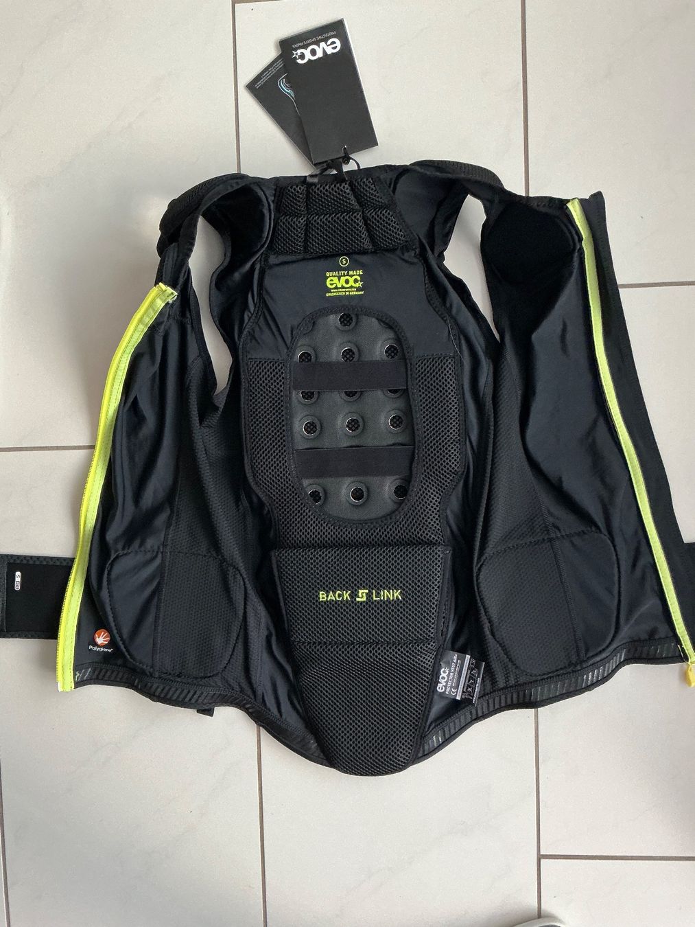 Evoc Protections: Protektor Veste Evoc Air Pro Gr.S – Neuf avec emballage d'origine à Biel-Benken BL par Sahra1 2