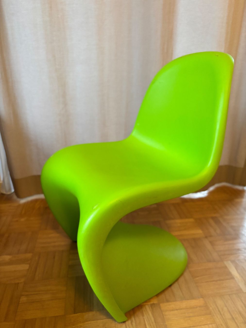 Vitra Sedie: Panton Chair Junior – Usato da Rothrist venduto da BOA 1