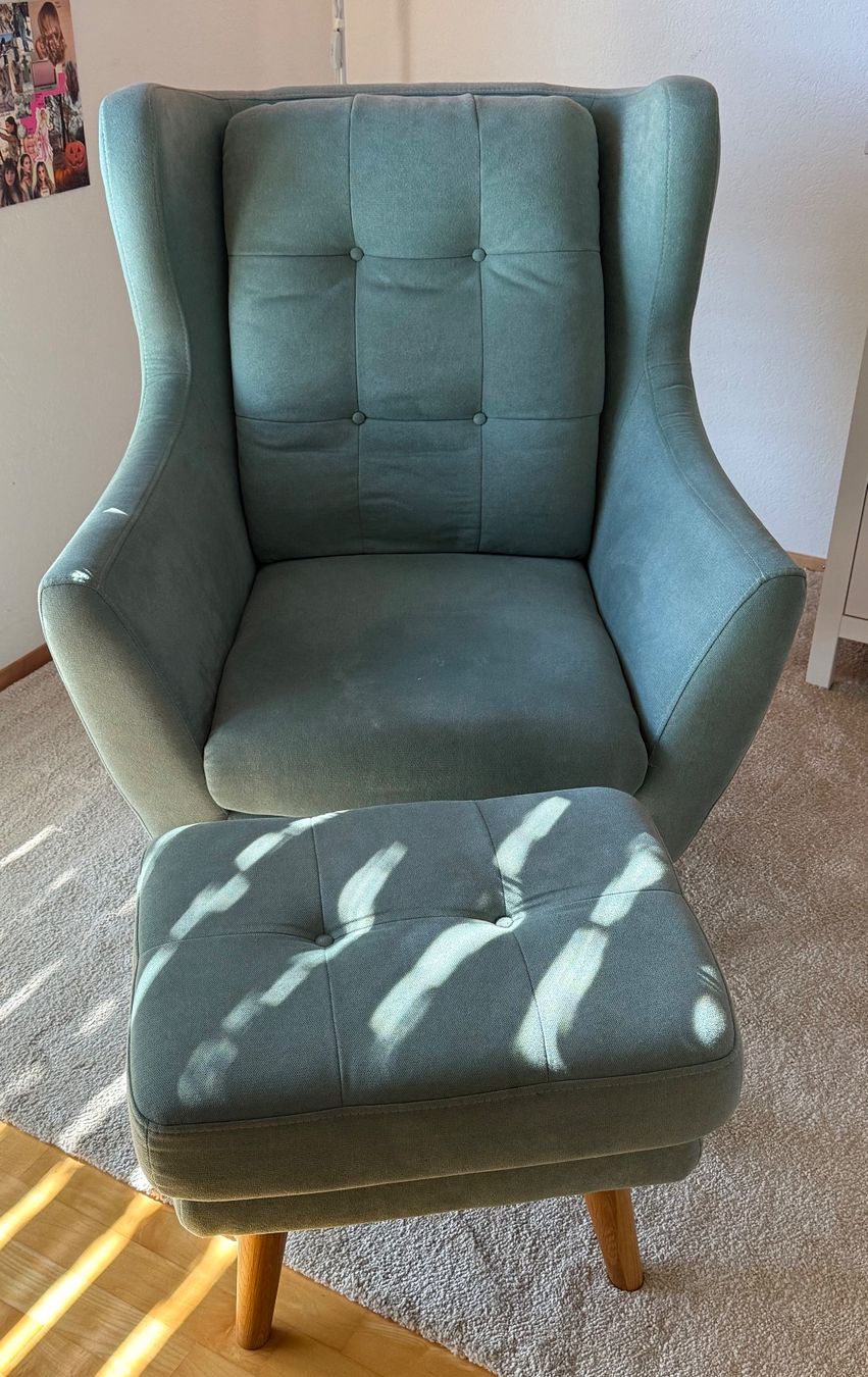Livique Sessel: Ohrensessel mit Hocker mintfarben, gebraucht – Gebraucht aus Biel/Bienne von 0312tanja 6