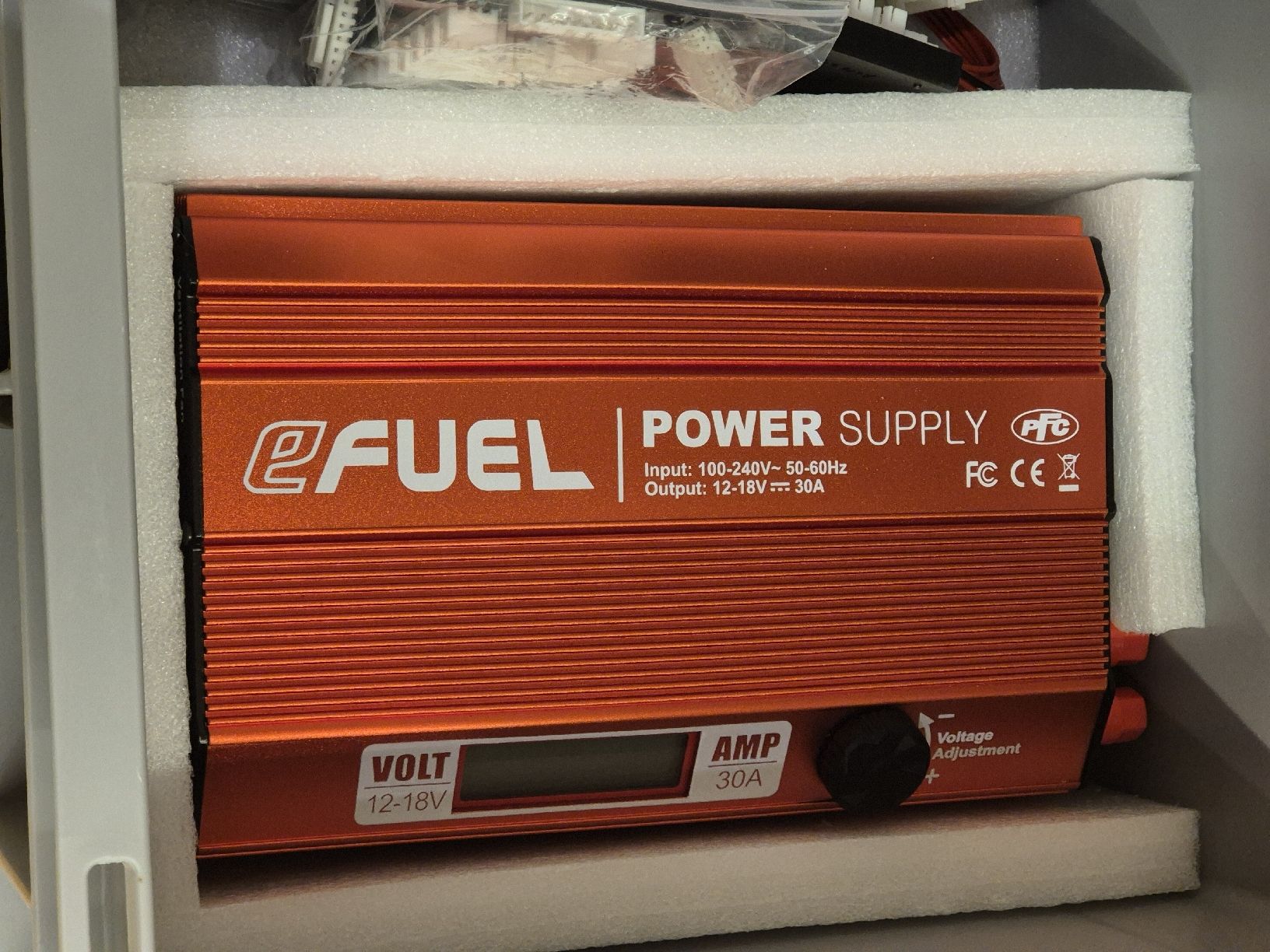 Akkus, Ladegeräte & Netzgeräte: Ladegerät HiTec X2 mit efuel Netzgerät – Gebraucht aus Merenschwand von Wobisch 2
