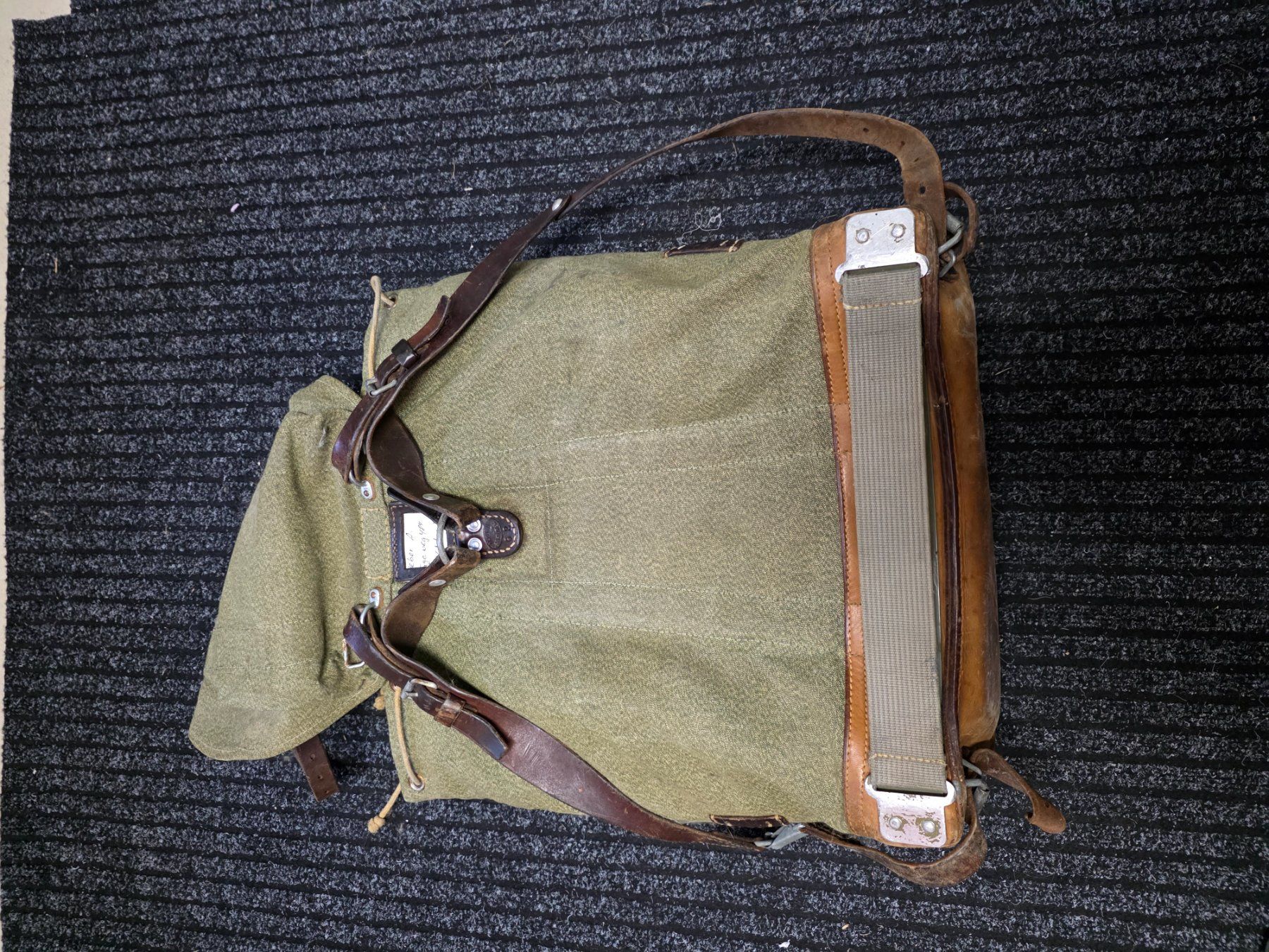 Zaini: Schweizer Militärrucksack 1962 Militär Armee – Usato da Dorf venduto da Echo_Elements 6