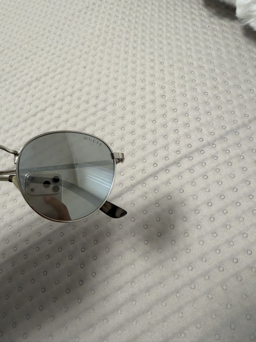 Guess Occhiali & Lenti: Guess Sonnenbrille Rund Silber Spiegelgläser – Usato da Basel venduto da sid_dem 1