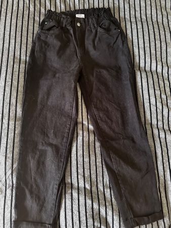 Schwarze Mom Jeans von Bershka, Gr. 36 - Super Zustand!