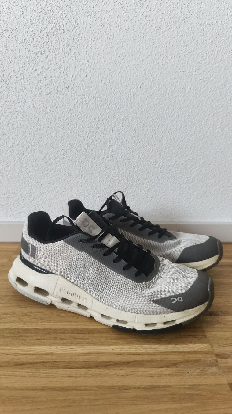 On Scarpe da uomo: On Cloudnova Form2 Running Shoes - Size EU42.5 – Usato da Erlenbach ZH venduto da rem_p5dd