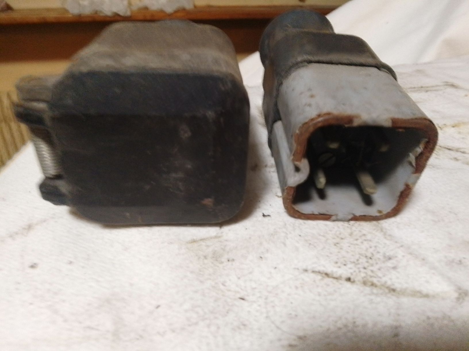 Spine: Stecker und Mutterstück J 15 – Usato da Erlenbach i. S. venduto da Gaesch0