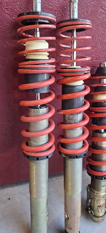 Volkswagen Tutti pezzi di ricambio auto: Assetto ghiera MTS Vw Golf 2 – Usato da Losone venduto da 143_Vintage 3