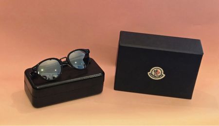 Moncler Sonnenbrille 🕶️