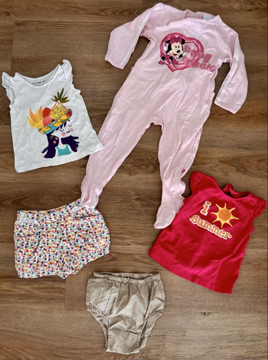 Lotti & Set di vestiti: Mädchen Kleiderpaket, Gr. 86 (18-24M)!!! – Usato da Einsiedeln venduto da sum_xm7z 5