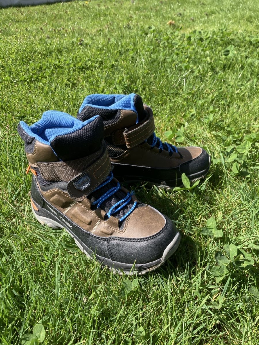 Scarpe per ragazzi: Winterschuhe Grösse 34 – Usato da Röschenz venduto da RS4147 1