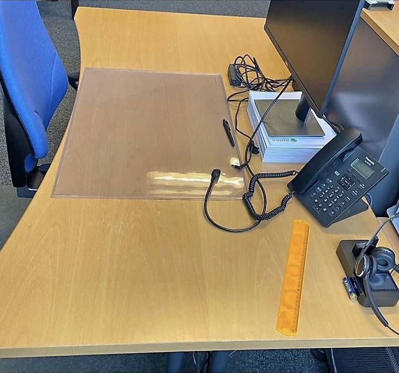 Scrivanie: Schreibtisch / Bürotisch / Ergodata – Usato da Kloten venduto da previn8058 1