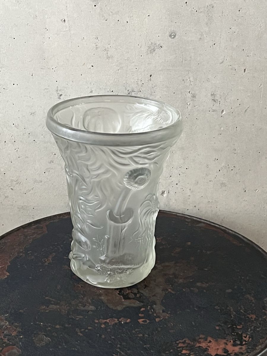 Vasen & Gefässe: Art Deco Vase mit Relief mit Meerestieren – Gebraucht aus Wabern von La-Vitrine 8