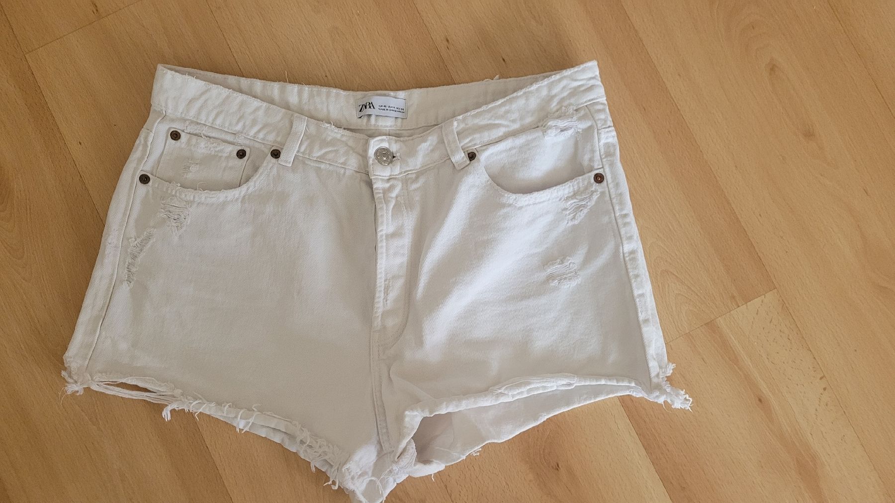 Jeans: Shorts Gr. 46 Marke ZARA – Neu (gemäss Beschreibung) aus Schöfflisdorf von CrRG21