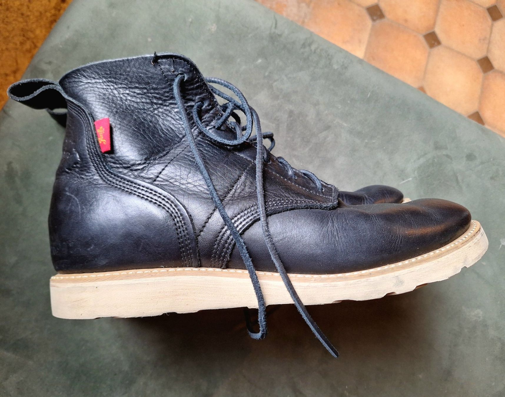 Scarpe da uomo: Gorilla USA High Chukka 11 US – Usato da Basel venduto da OnutWOODLAND 9
