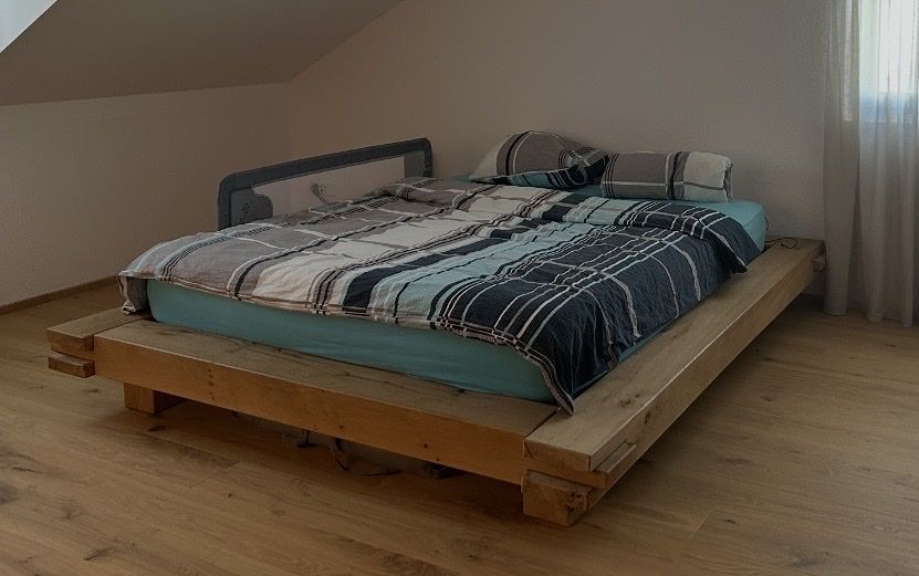 Letti: Bett Eiche Massiv 160x200 – Usato da Oberneunforn venduto da Jami1202