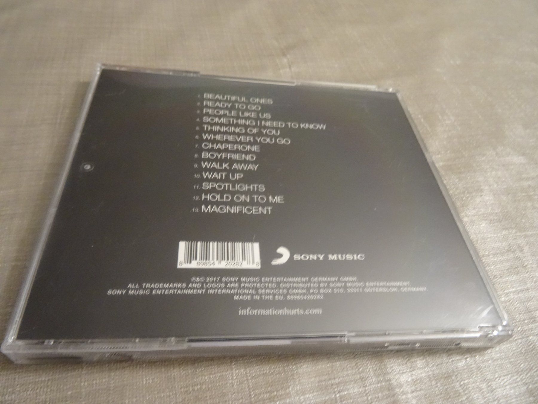 CDs: Hurts - Desire CD – Gebraucht aus Olten von Disc-Ausverkauf 1