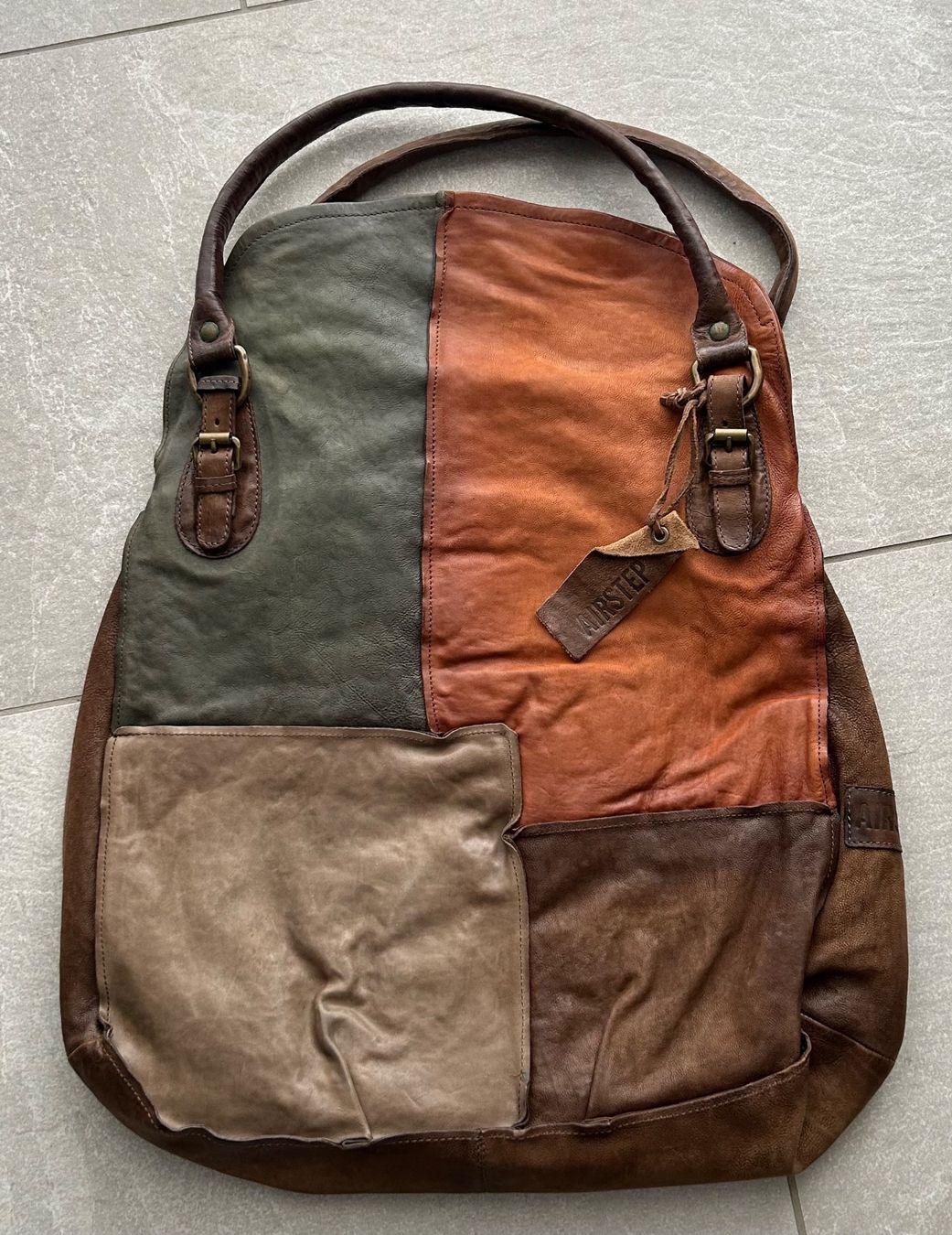 Borse da donna: Grosse Ledertasche von Airstep – Usato da Horriwil venduto da Mel4553 1