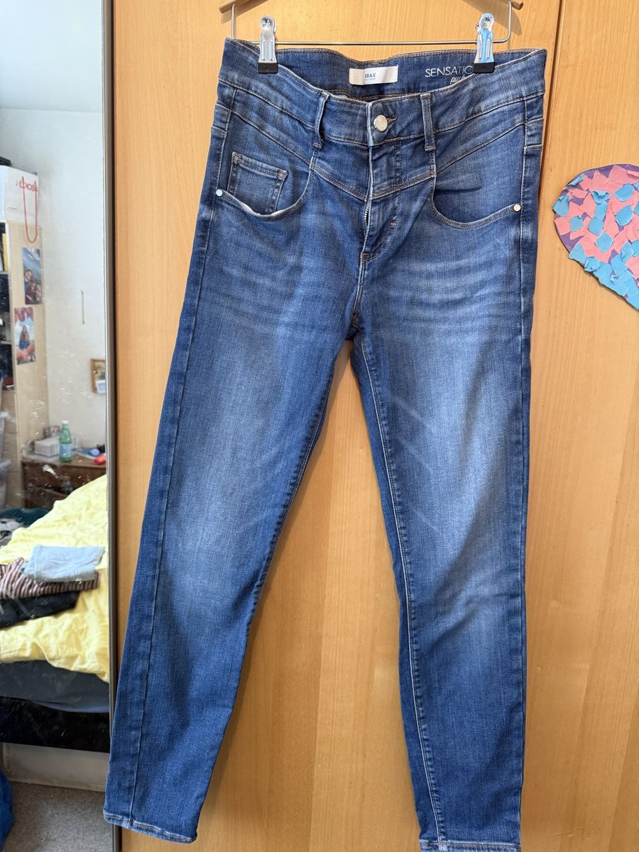 Brax Jeans: Jeans (Brax) – Nuovo (secondo la descrizione) da Pfungen venduto da froschknigin