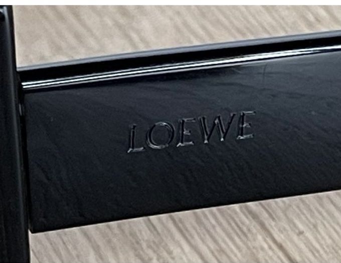 Loewe Occhiali & Lenti: Loewe black oversized sunglasses New without tags·Loewe – Nuovo e nell'imballaggio originale da Versoix venduto da pen_6hgs 6