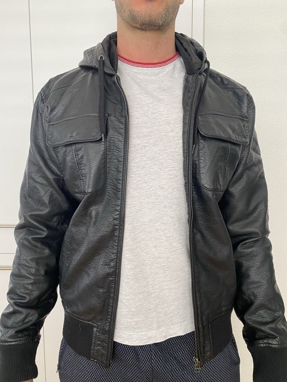 Giacche: Schwarze Lederjacke mit Kapuze, Grösse M - Herbst 🍂 – Usato da Basel venduto da sch_v6nl 1