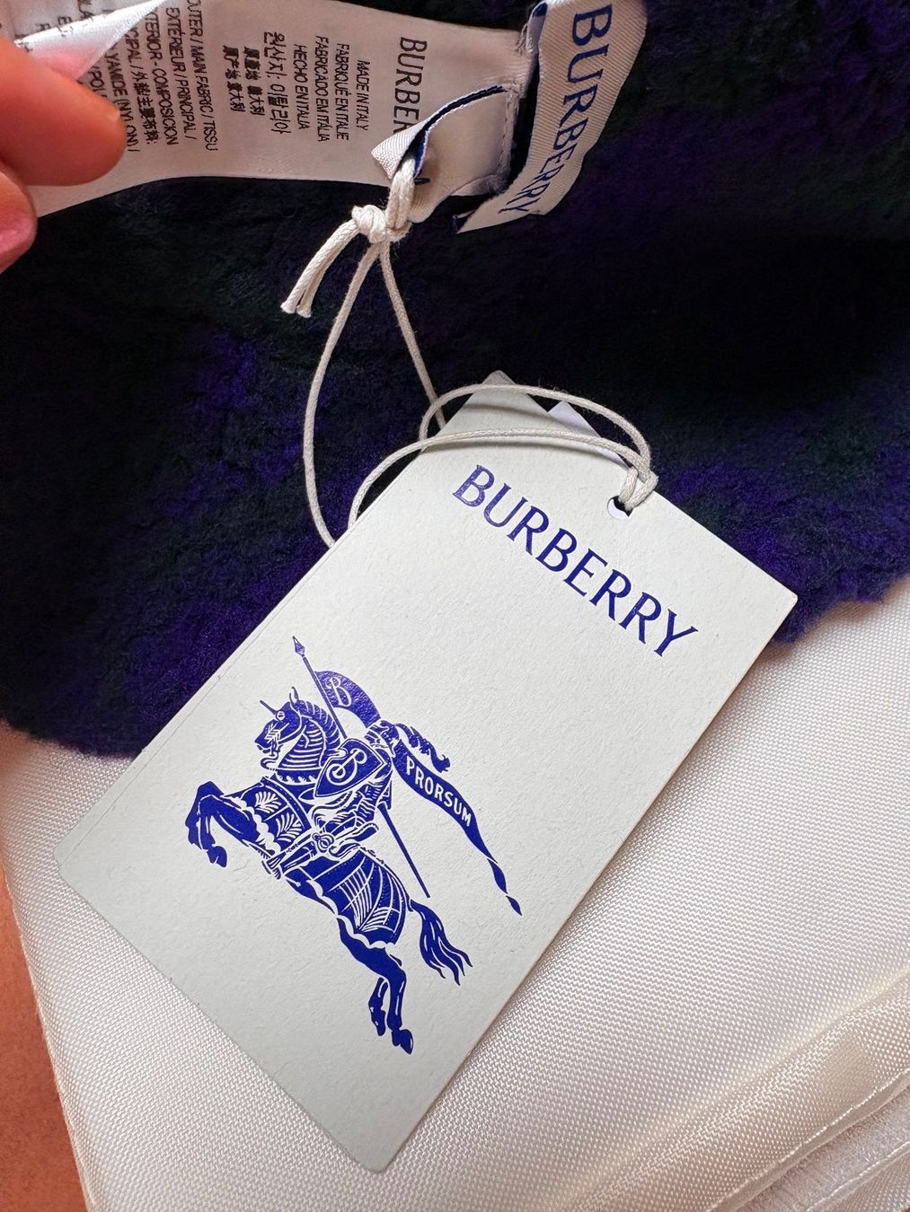 Burberry Copricapi, berretti & cappellini: Burberry Hat Teddyfleece - Wool - NEW with tag - Size M – Nuovo e nell'imballaggio originale da Muzzano venduto da Sidney_3 6