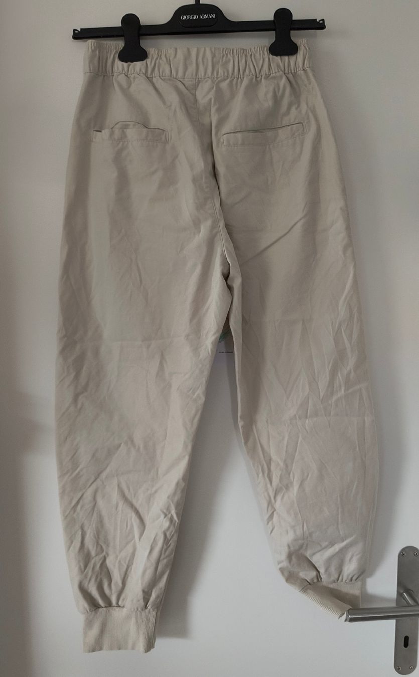 Bershka Hosen: Stoffhose Damen Gr. S / Bershka – Gebraucht aus Oberweningen von Bumblebee2 1
