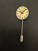 Anstecknadel Mondaine Uhr