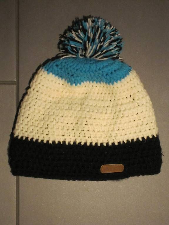 Lotti di vestiti: Pudelmützen Set – Usato da Steinhausen venduto da ladisci 1