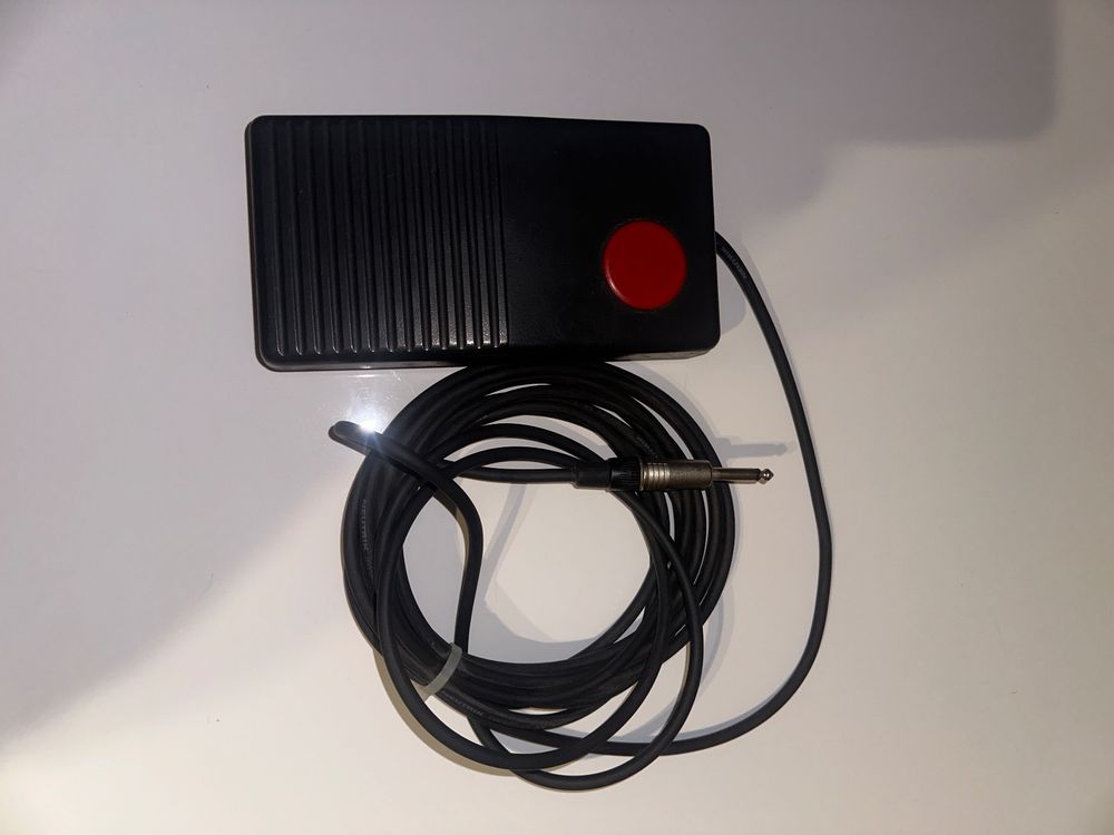 Marquardt 2420.0102 Fußschalter 250 V/AC 14 A 1 Pedal 1 Schließer IP67