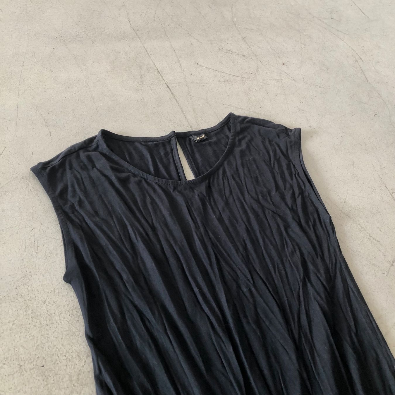 Lascana Tute: Lascana Jumpsuit mit Blumenmuster, Grösse 40 – Usato da Brienz BE venduto da Kokolea84 1