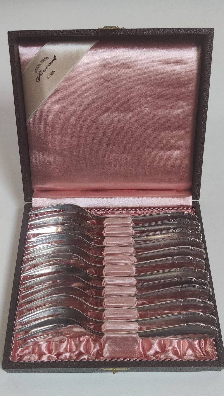 Set di posate: 12X, 100/20 Silber, Wirths-Stempel. – Nuovo e nell'imballaggio originale da Lamboing venduto da Qtrica 5