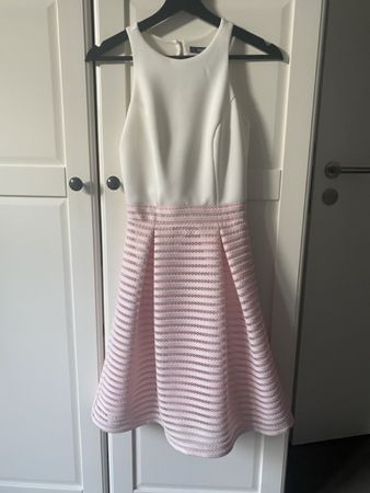 Swing Kleid in rosa und weiss