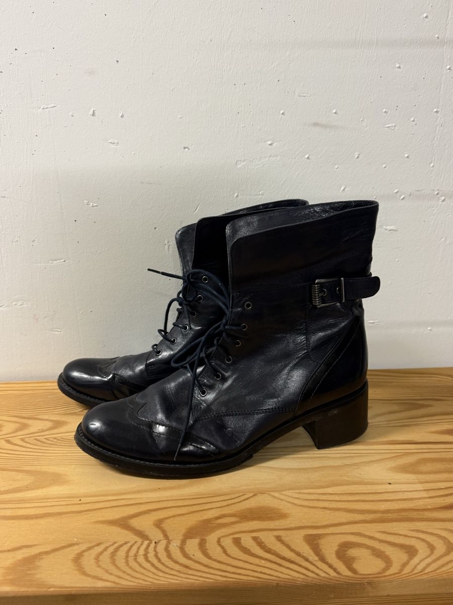 Navyboot Chaussures femmes: Navyboot Leder Stiefel Grösse 40 – D'occasion à St.Gallen par luc_cl9r