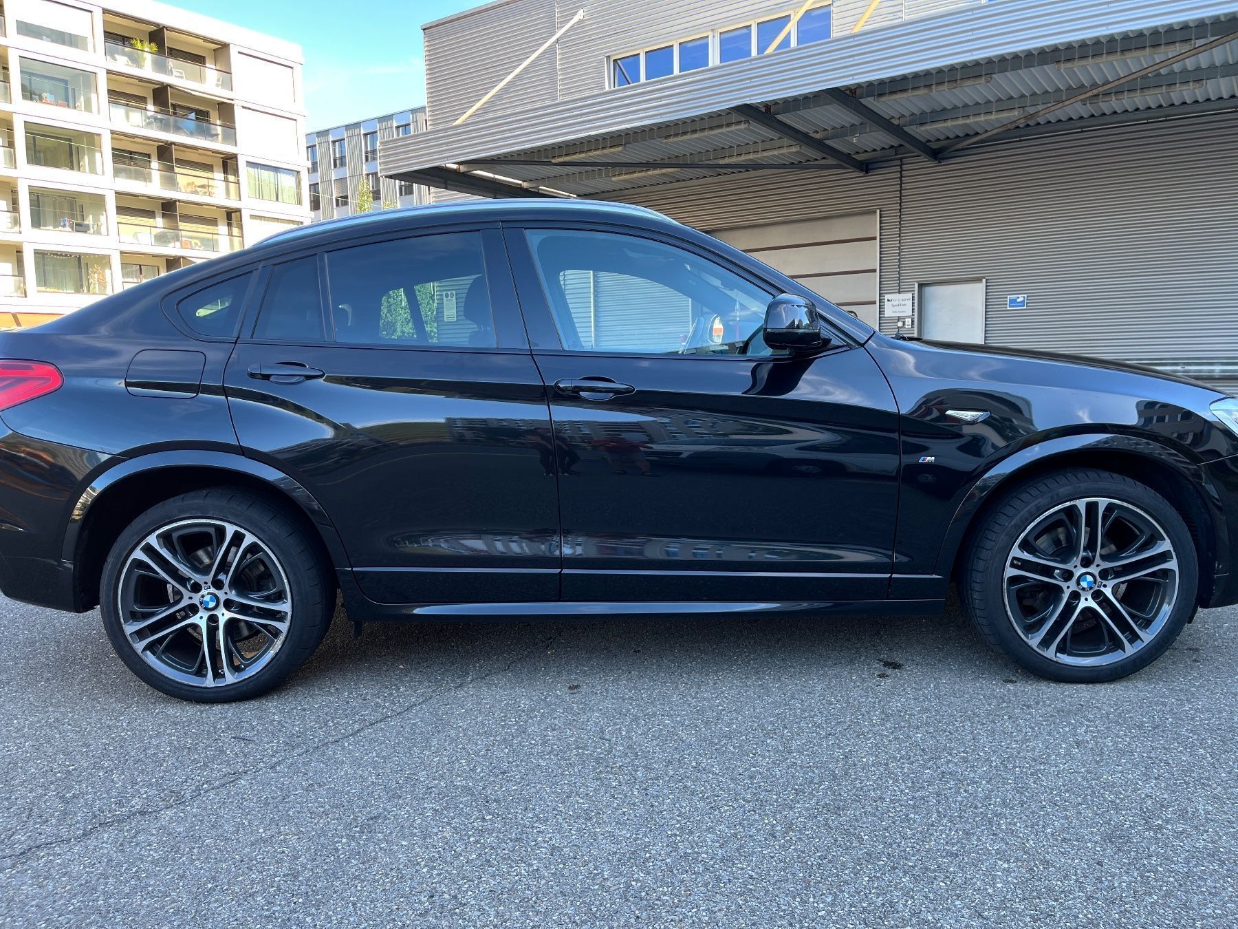 BMW Automobili: BMW X4 35D M Sport – Usato da Zürich venduto da sooncharee